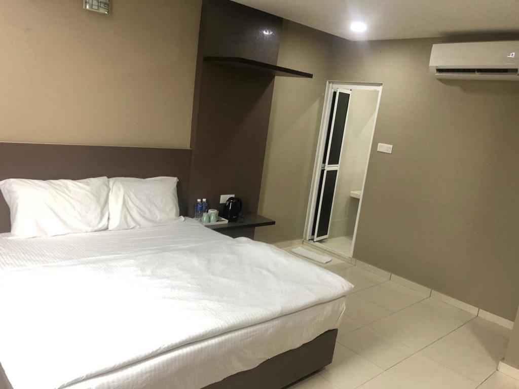 Tropika Garden Hotel Kulai Johor Bahru Exterior photo